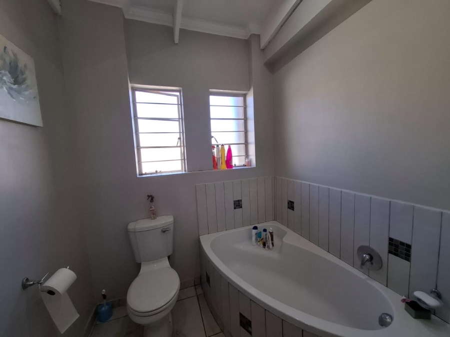 3 Bedroom Property for Sale in Waterval East North West
